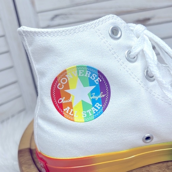 CONVERSE l Chuck Taylor All Star Hi Smiley White Rainbow Color High Tops 7.5 - Picture 4 of 9